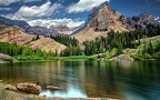 Lac dans les montagnes - HD