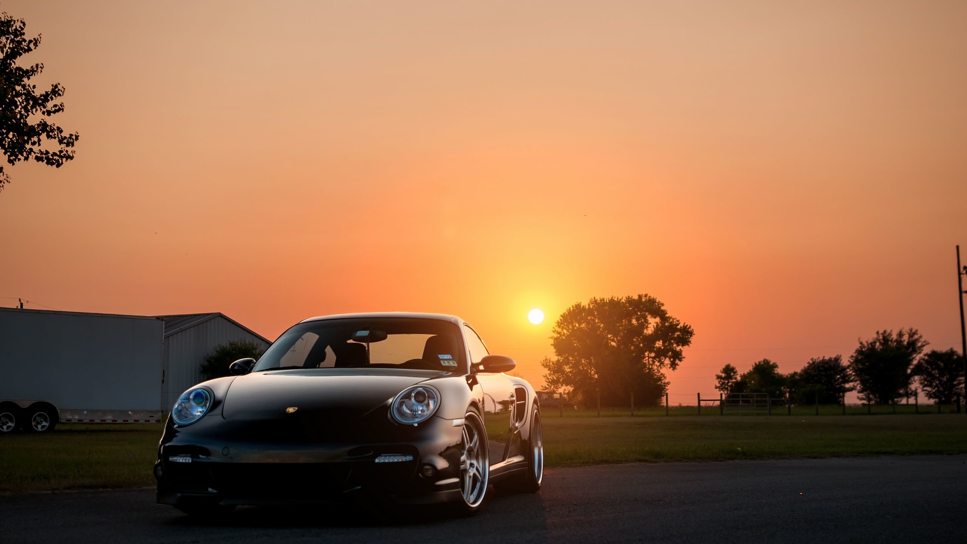 Porsche - coucher de soleil - 2560x1440.jpg