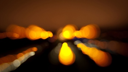 Blurred light - 1600x900