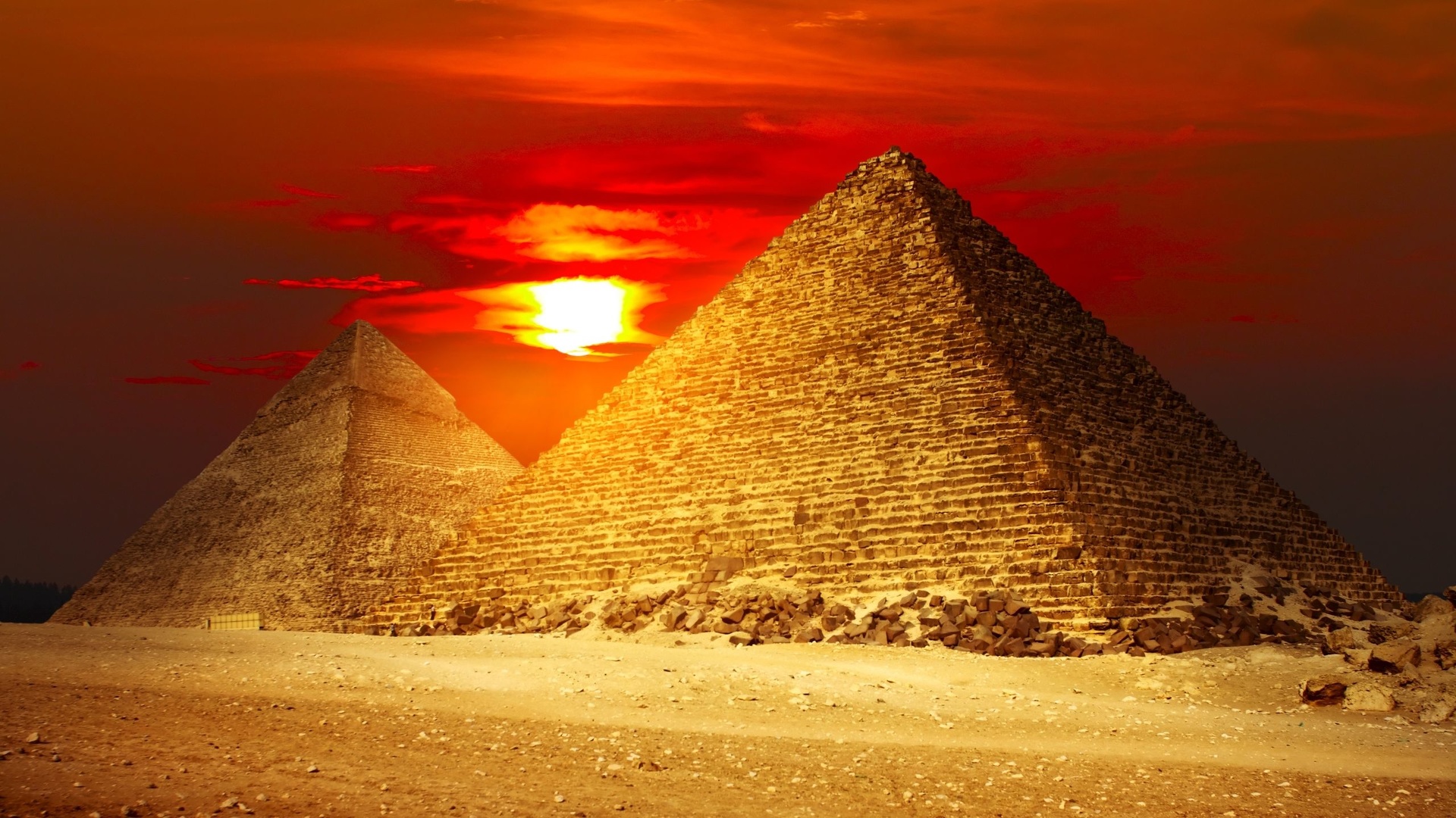 Pyamides d'Egypte.jpg