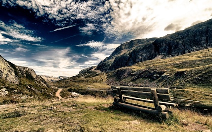 Mountain bench