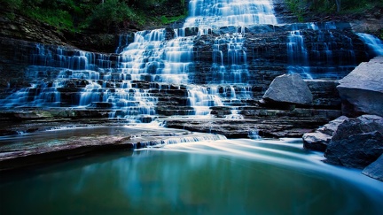 Waterfalls - Desktop wallpaper