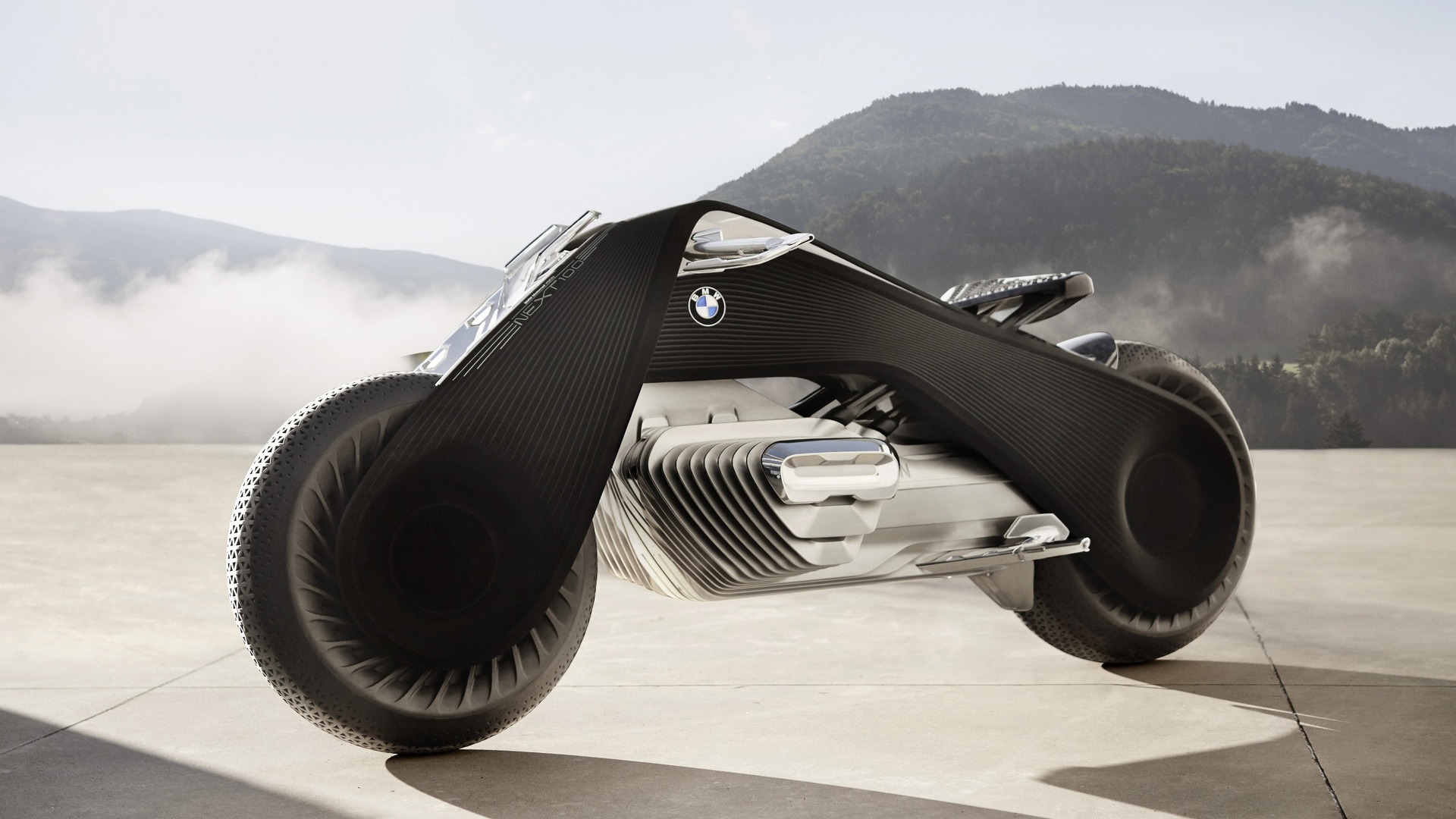 BMW concept moto futuriste.jpg