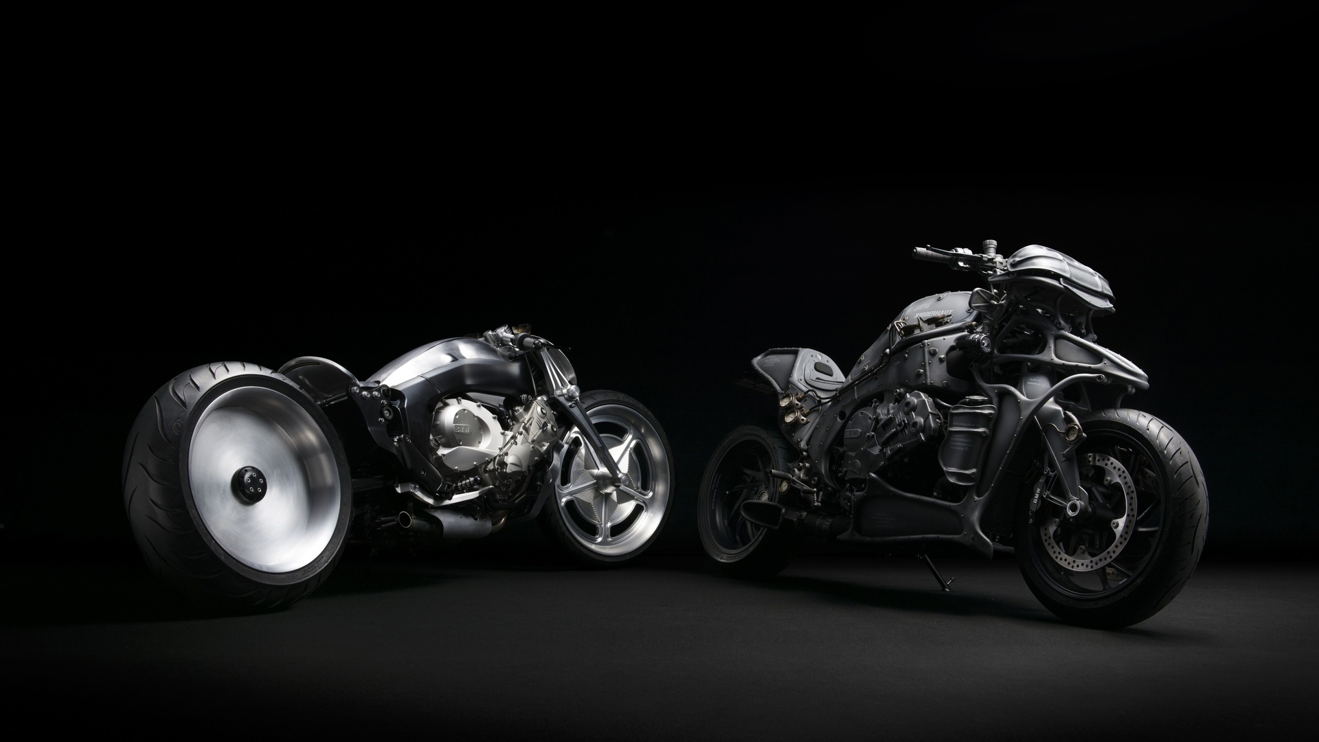 Motos concept futuriste.jpg
