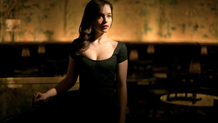 Emilia Clarke - photo dans un restaurant