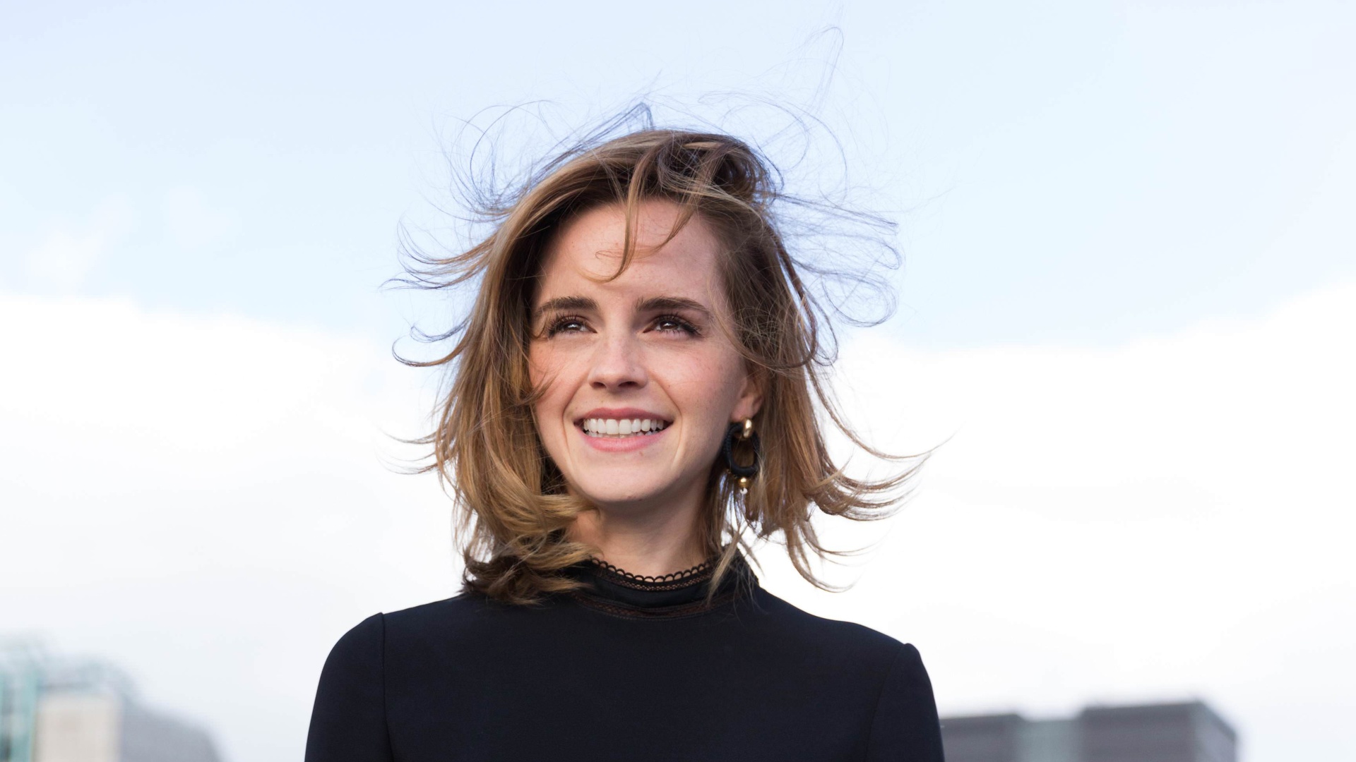 Emma Watson - wallpaper 4K.jpg