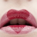 Gros plan - Lèvres - rouge à lèvre - coeur