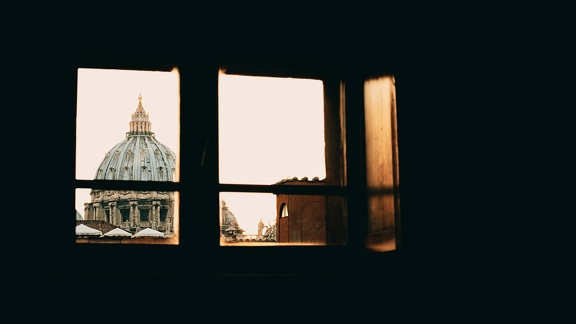Vue depuis la fenêtre - Rome - église