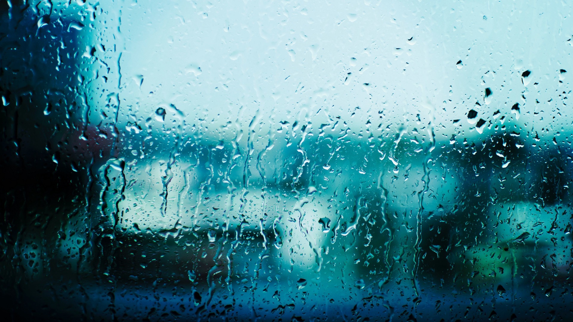 Gouttes de pluie sur la fenêtre - 4K.jpg