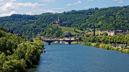 Europe fleuve chateau village
