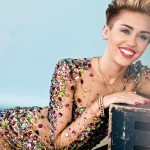 Télécharger le fond d'écran: Miley Cyrus - photographie(800x600)